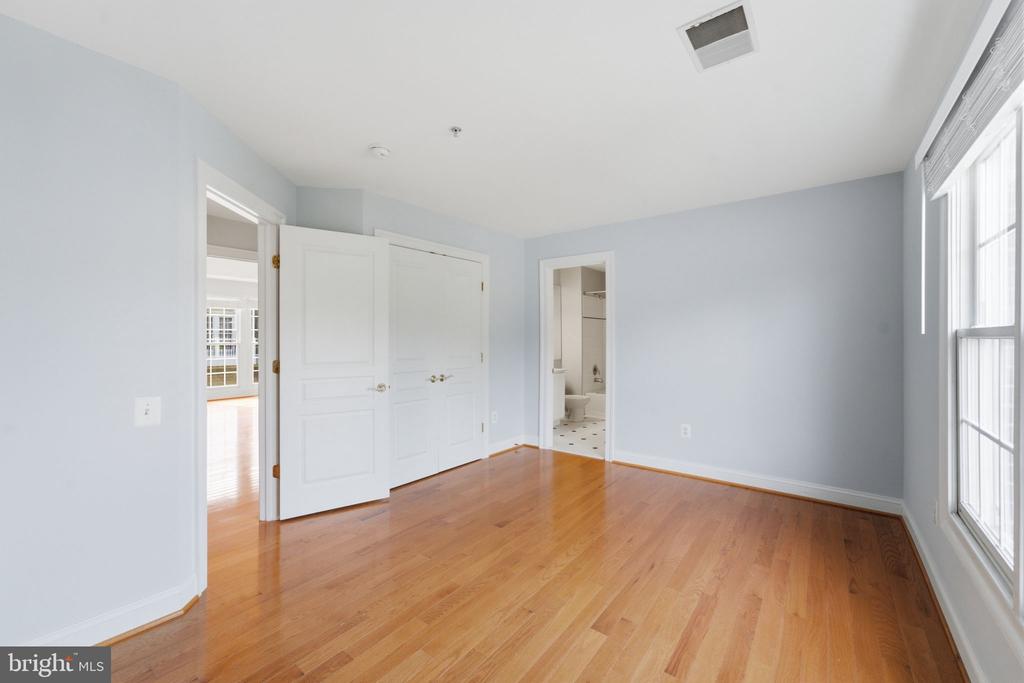 101 JERSEY LANE