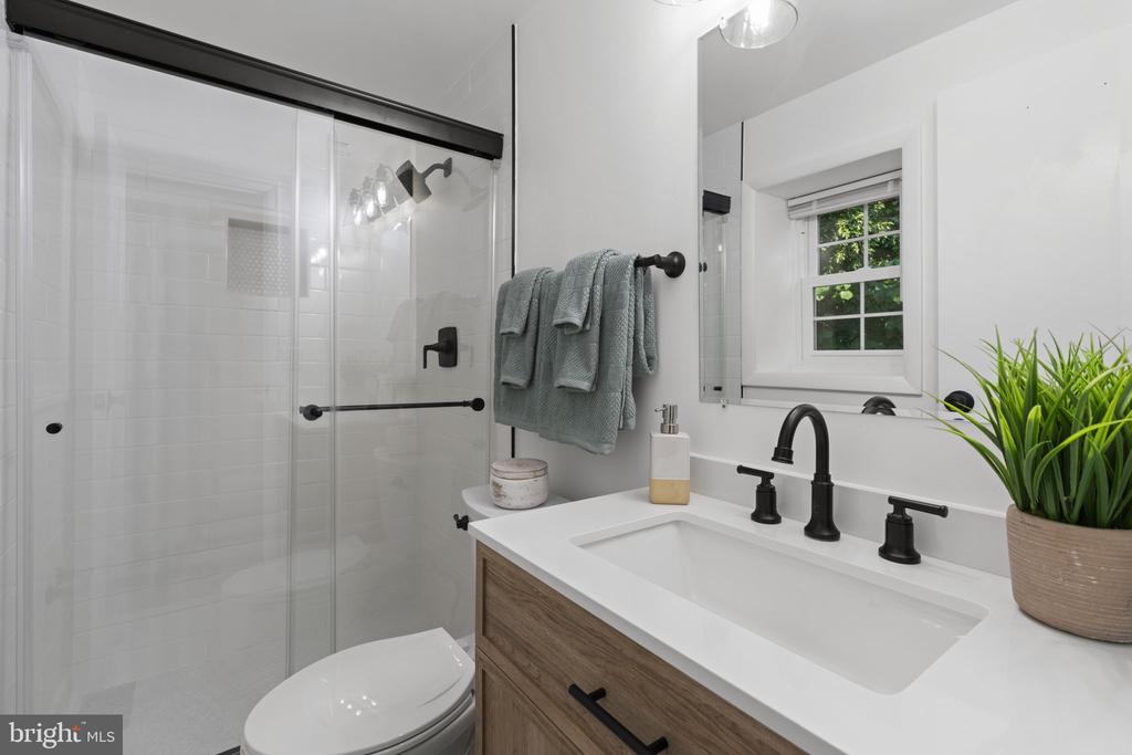 13010 Renfrew Cir