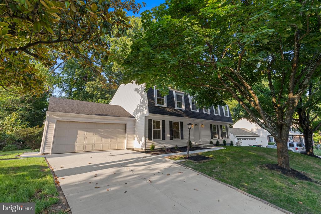 13010 Renfrew Cir