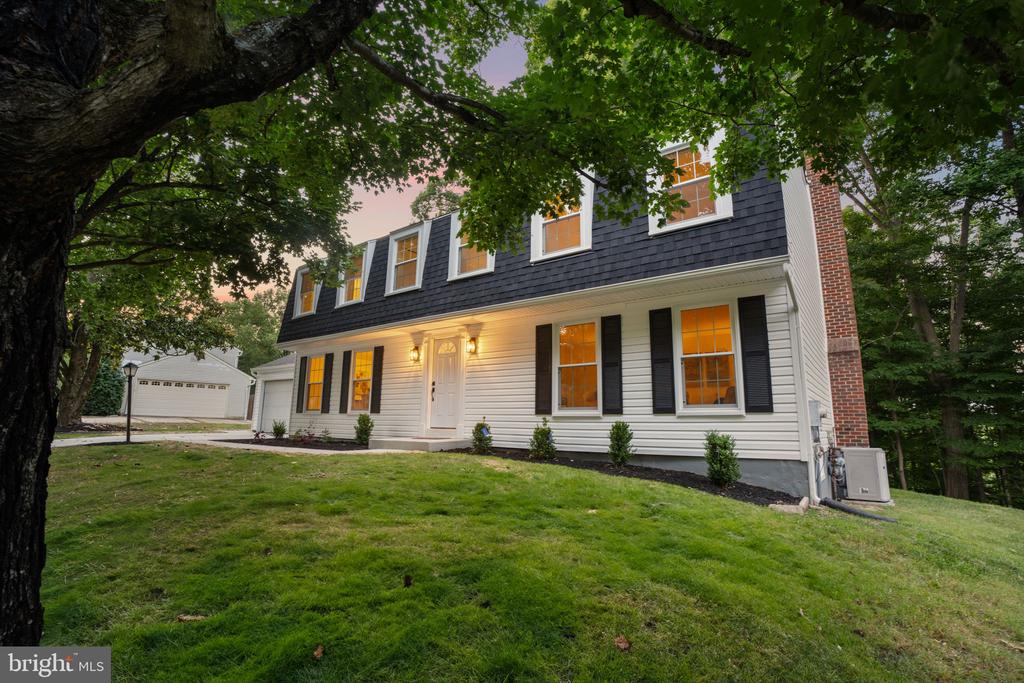 13010 Renfrew Cir