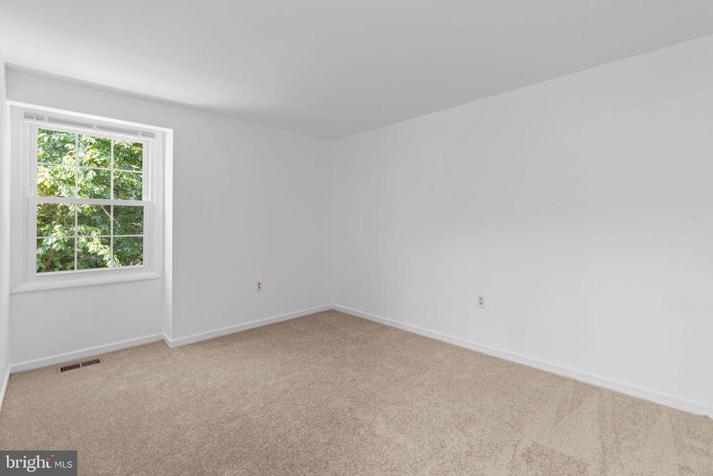 13010 Renfrew Cir