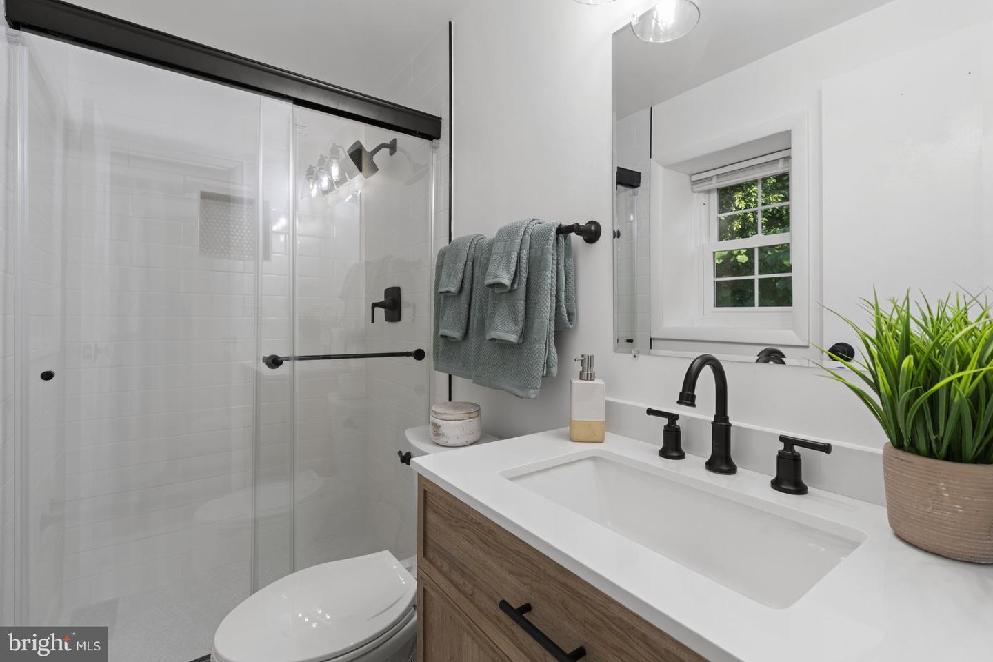 13010 Renfrew Cir