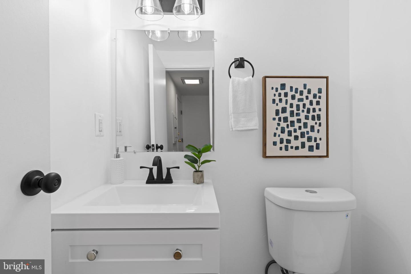 13010 Renfrew Cir