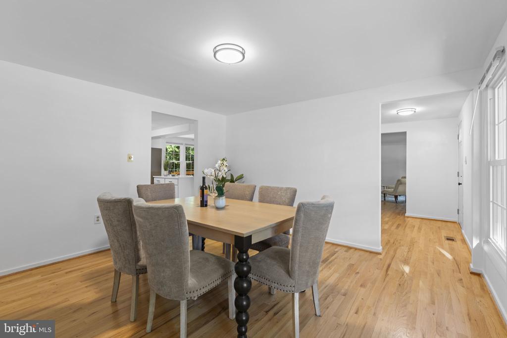 13010 Renfrew Cir