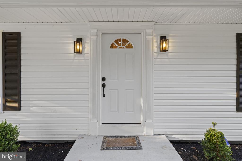 13010 Renfrew Cir