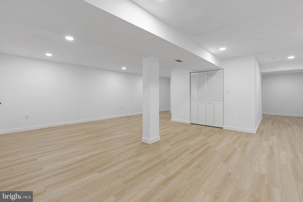 13010 Renfrew Cir