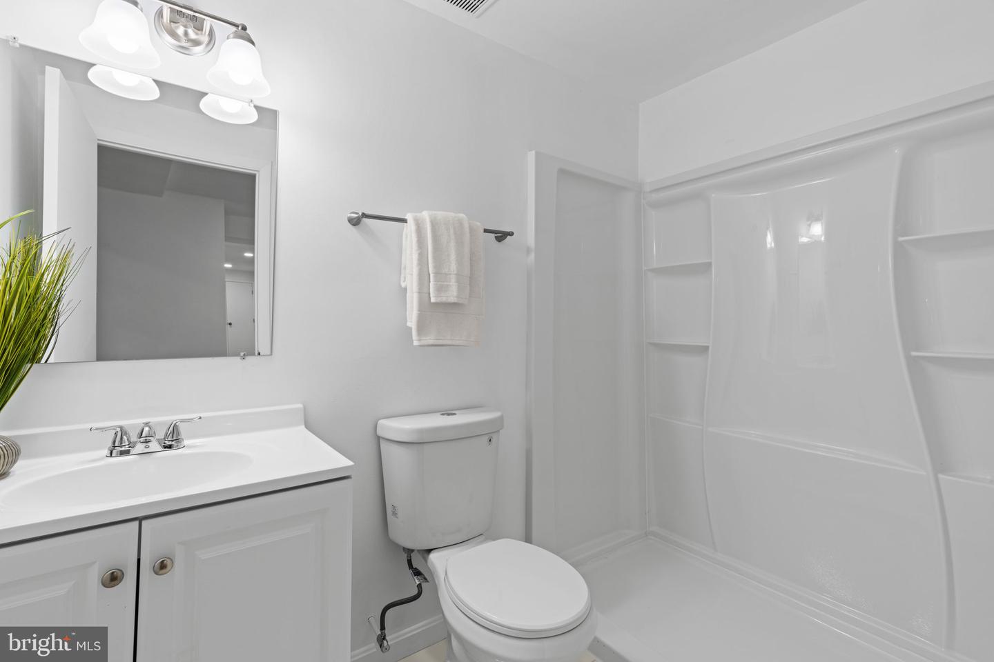 13010 Renfrew Cir