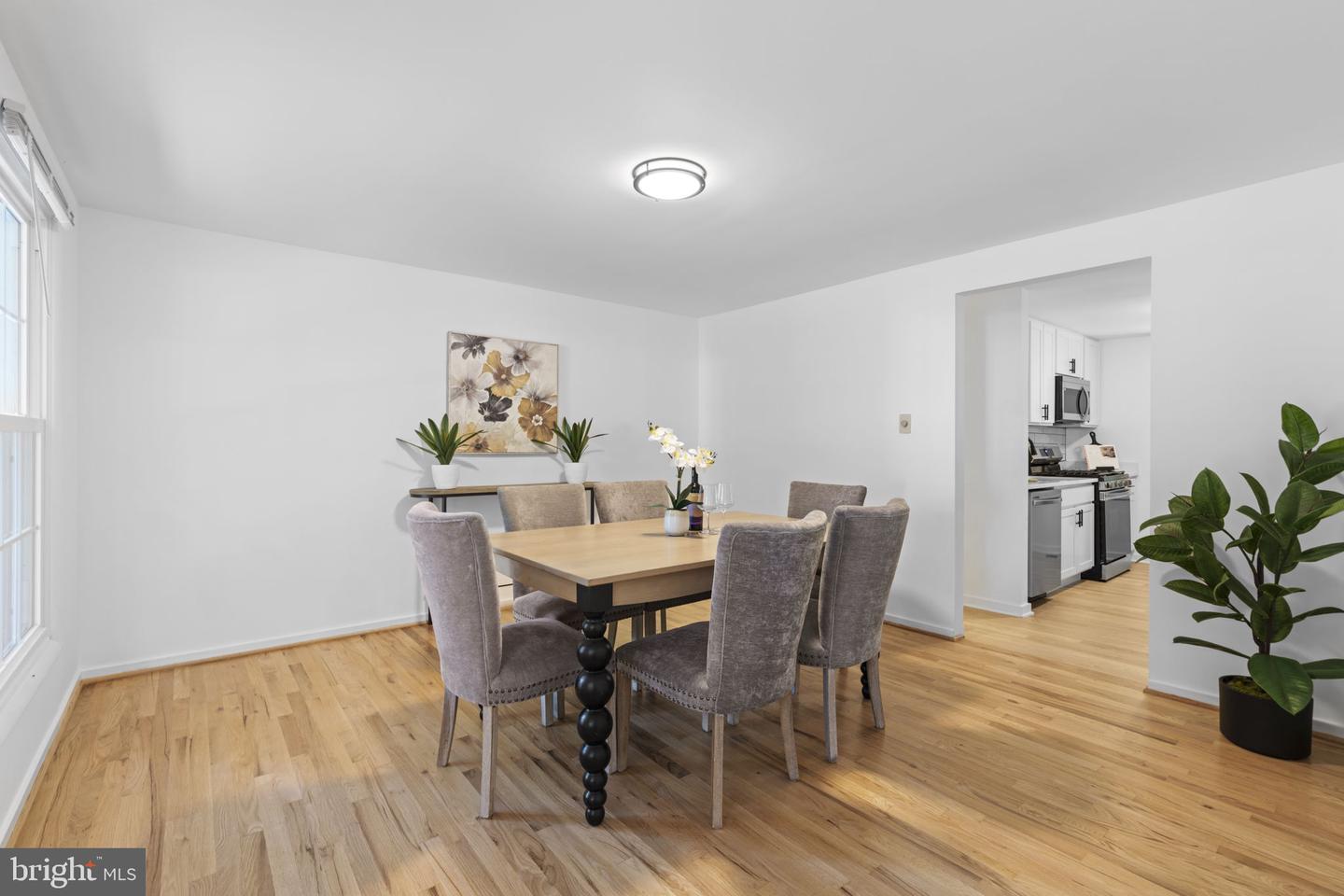 13010 Renfrew Cir
