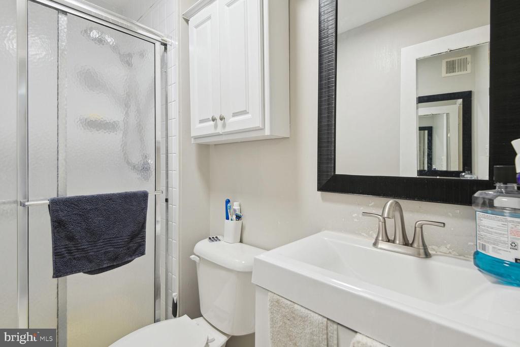 7010 Cipriano Woods Ct