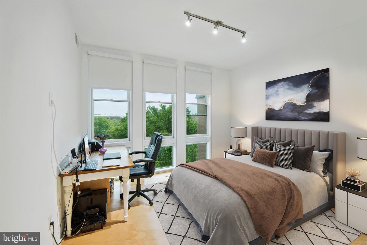 3800 LANGSTON BOULEVARD Unit: 302