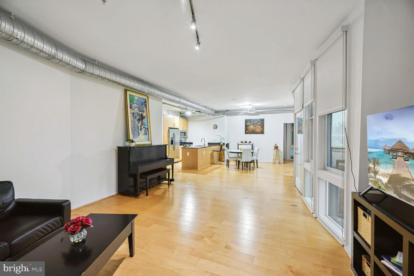 3800 LANGSTON BOULEVARD Unit: 302