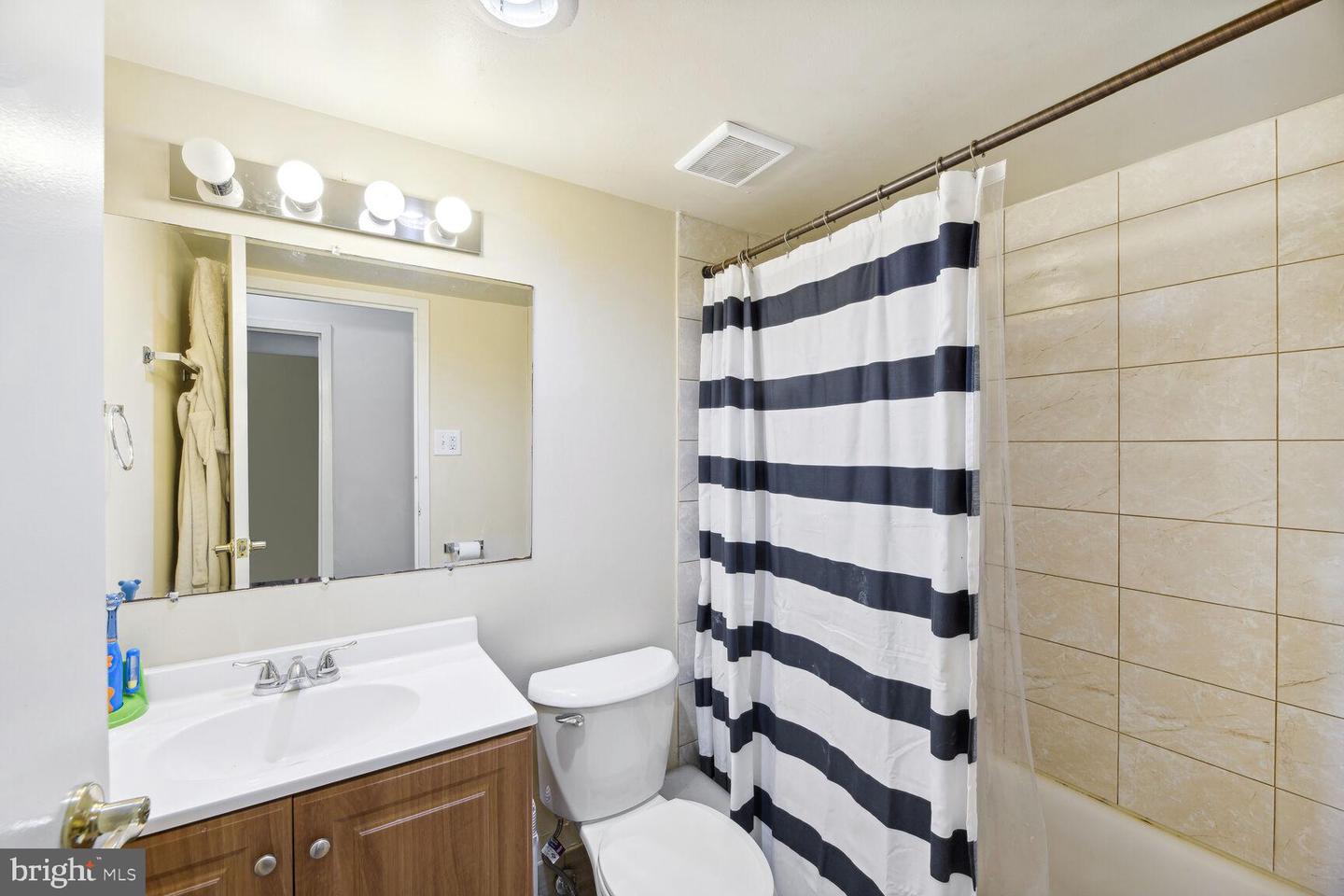 11220 CHESTNUT GROVE SQUARE Unit: 322