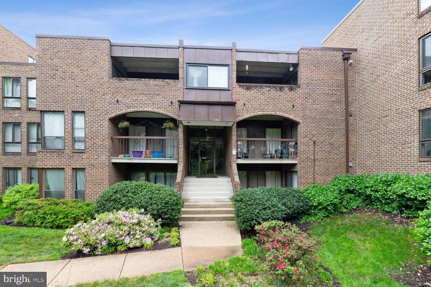 11220 CHESTNUT GROVE SQUARE Unit: 322