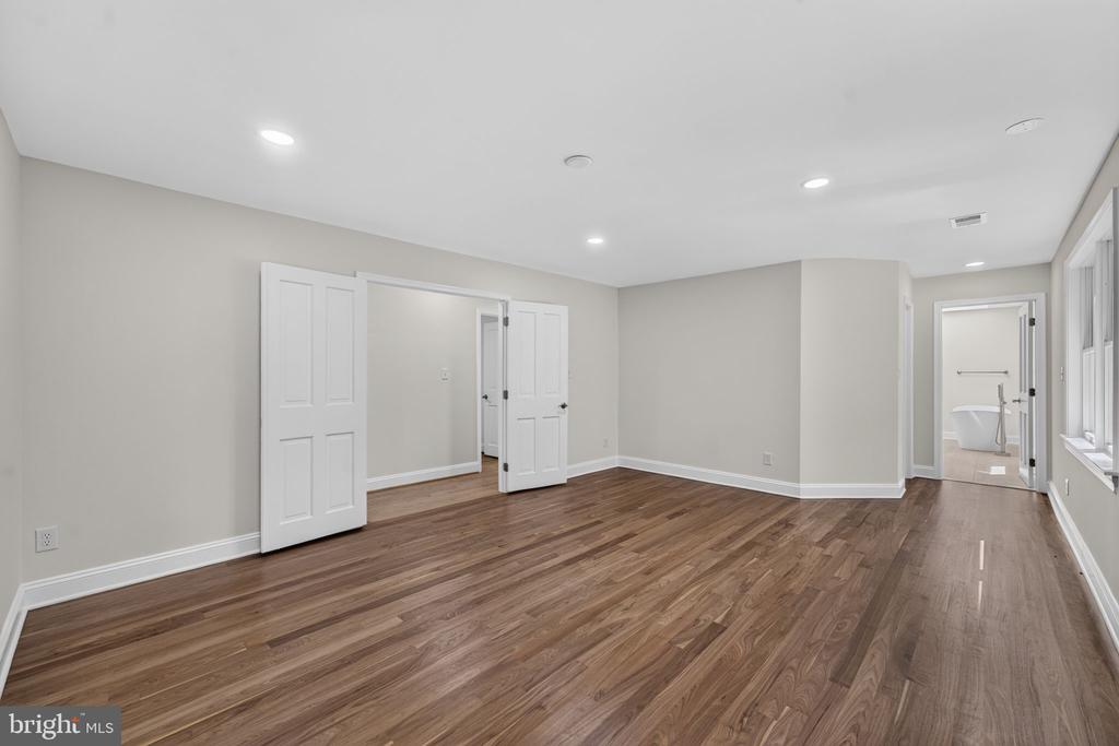 7122 IVAKOTA ROAD