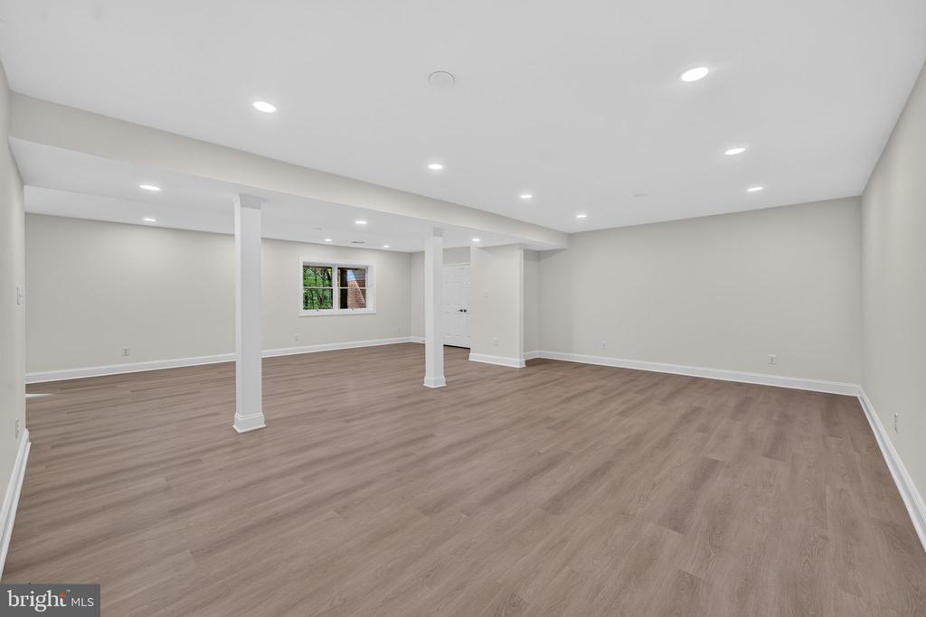 7122 IVAKOTA ROAD