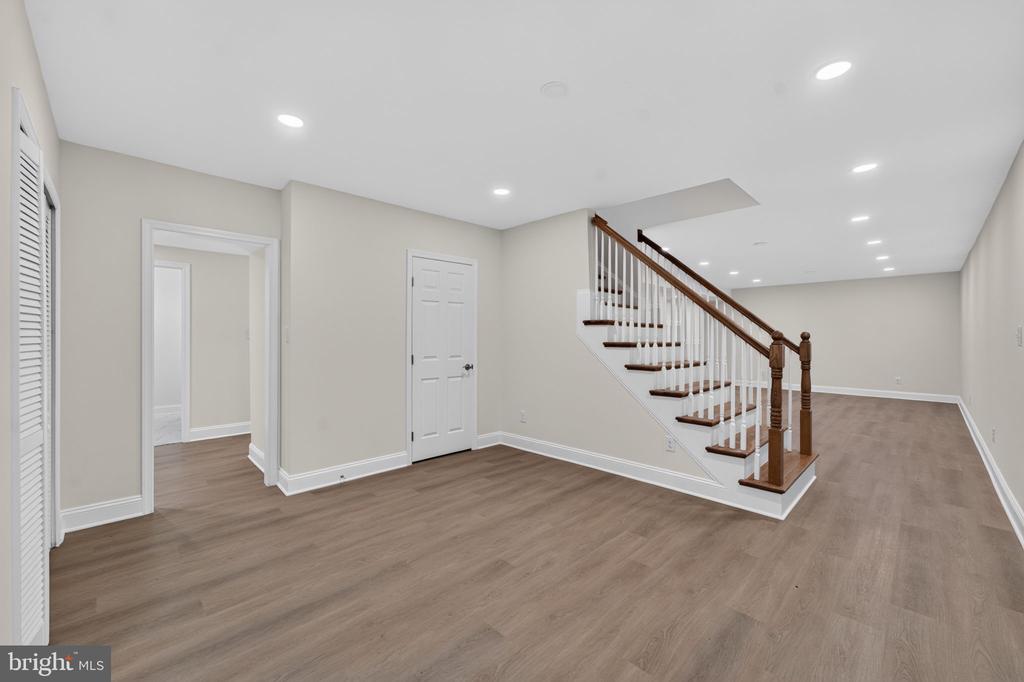 7122 IVAKOTA ROAD