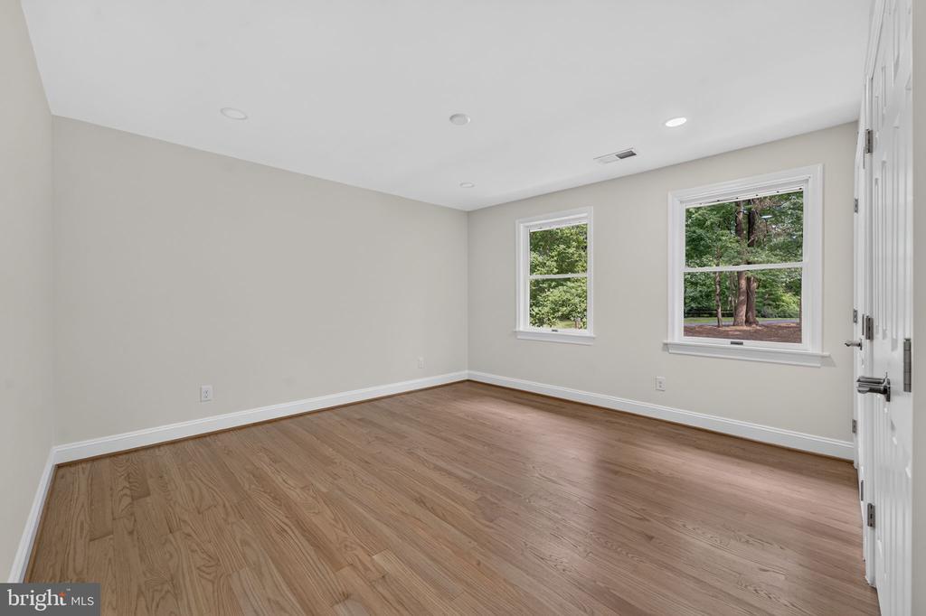7122 IVAKOTA ROAD