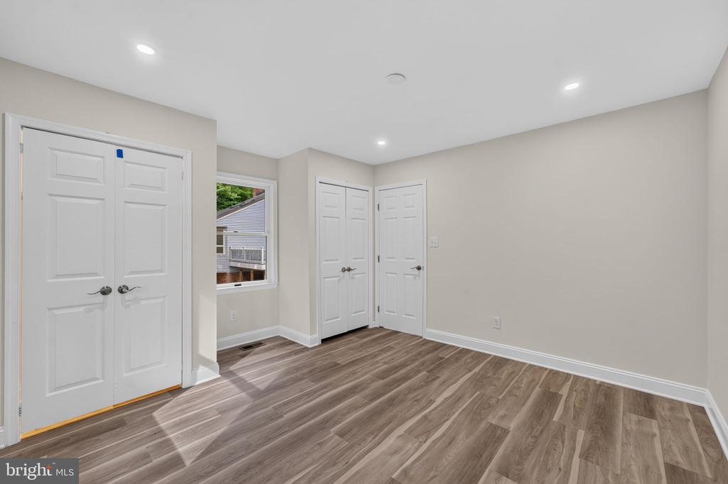 7122 IVAKOTA ROAD