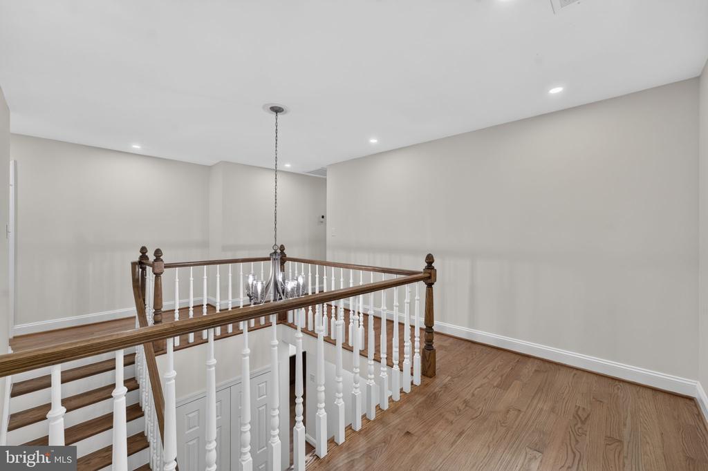 7122 IVAKOTA ROAD