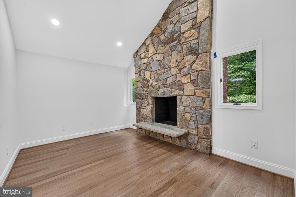 7122 IVAKOTA ROAD