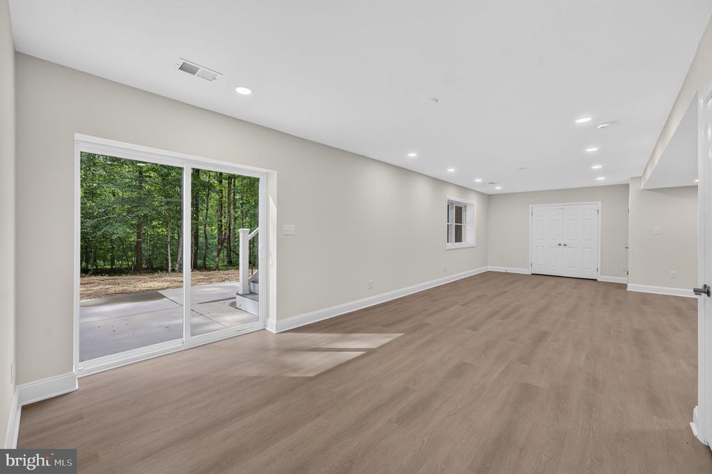 7122 IVAKOTA ROAD