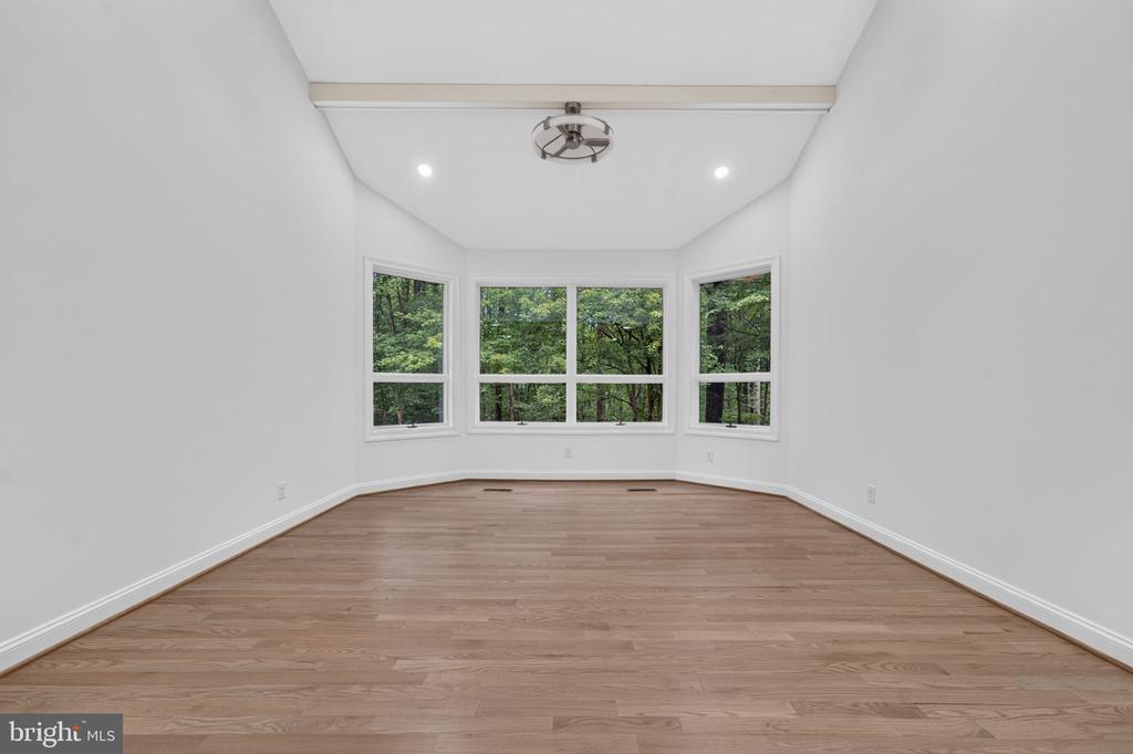 7122 IVAKOTA ROAD