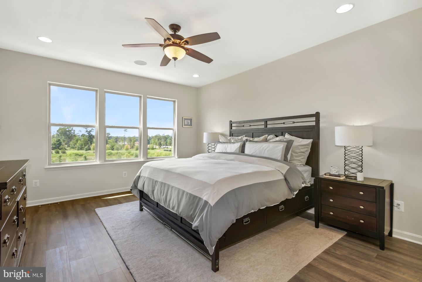 22813 BREEZY HOLLOW DRIVE