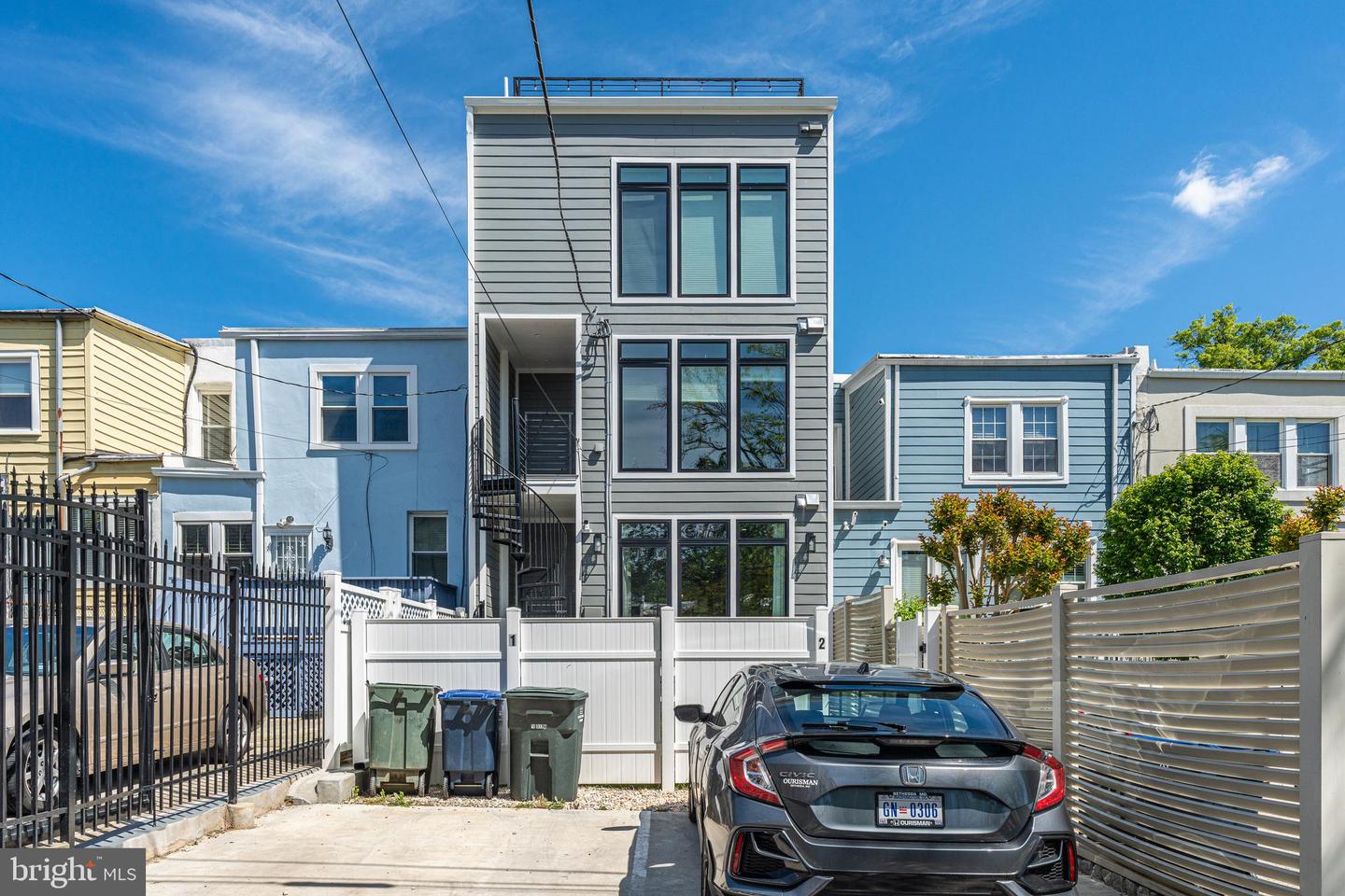 1426 Crittenden St NW #1