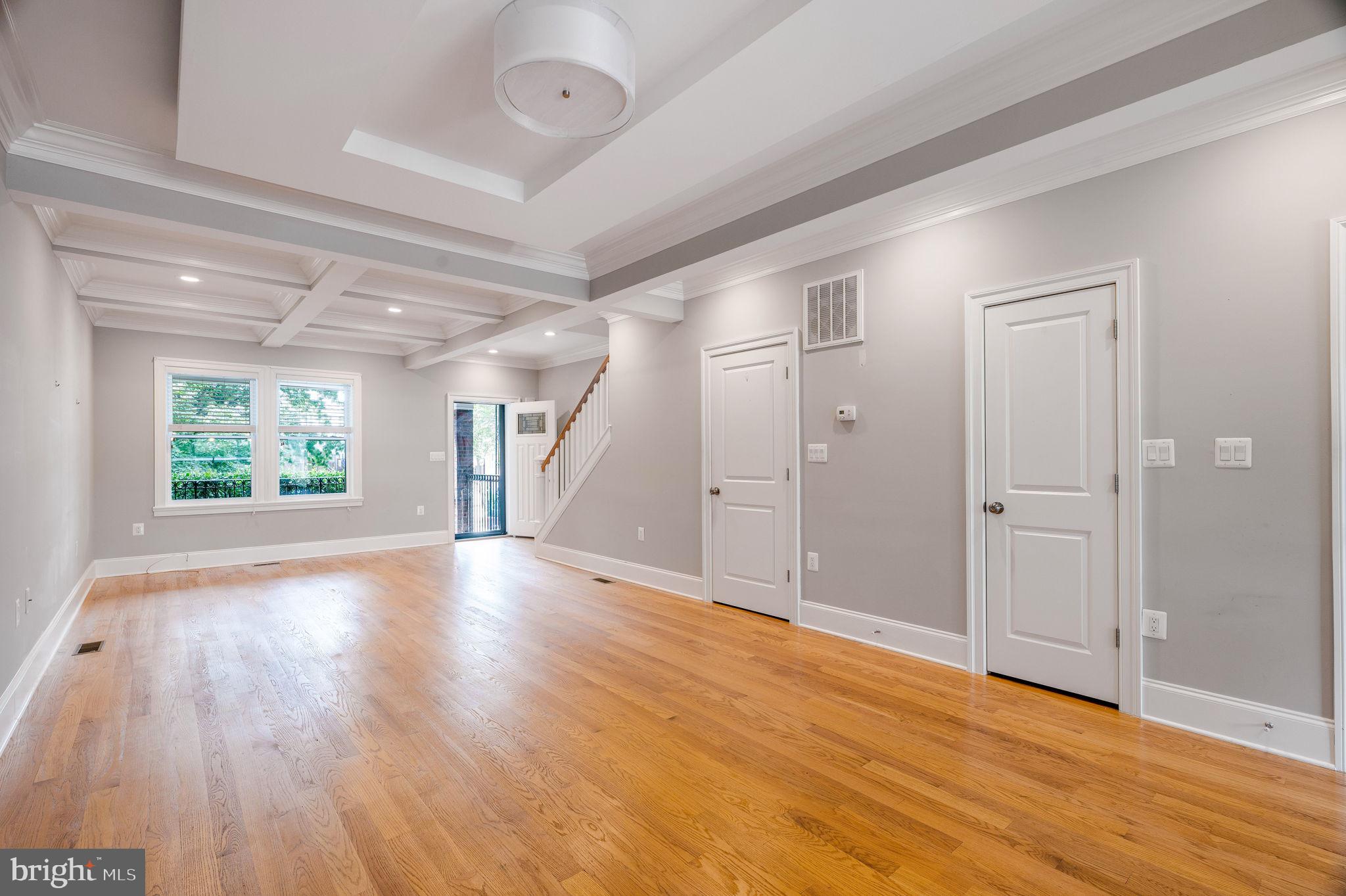 221 Longfellow St NW