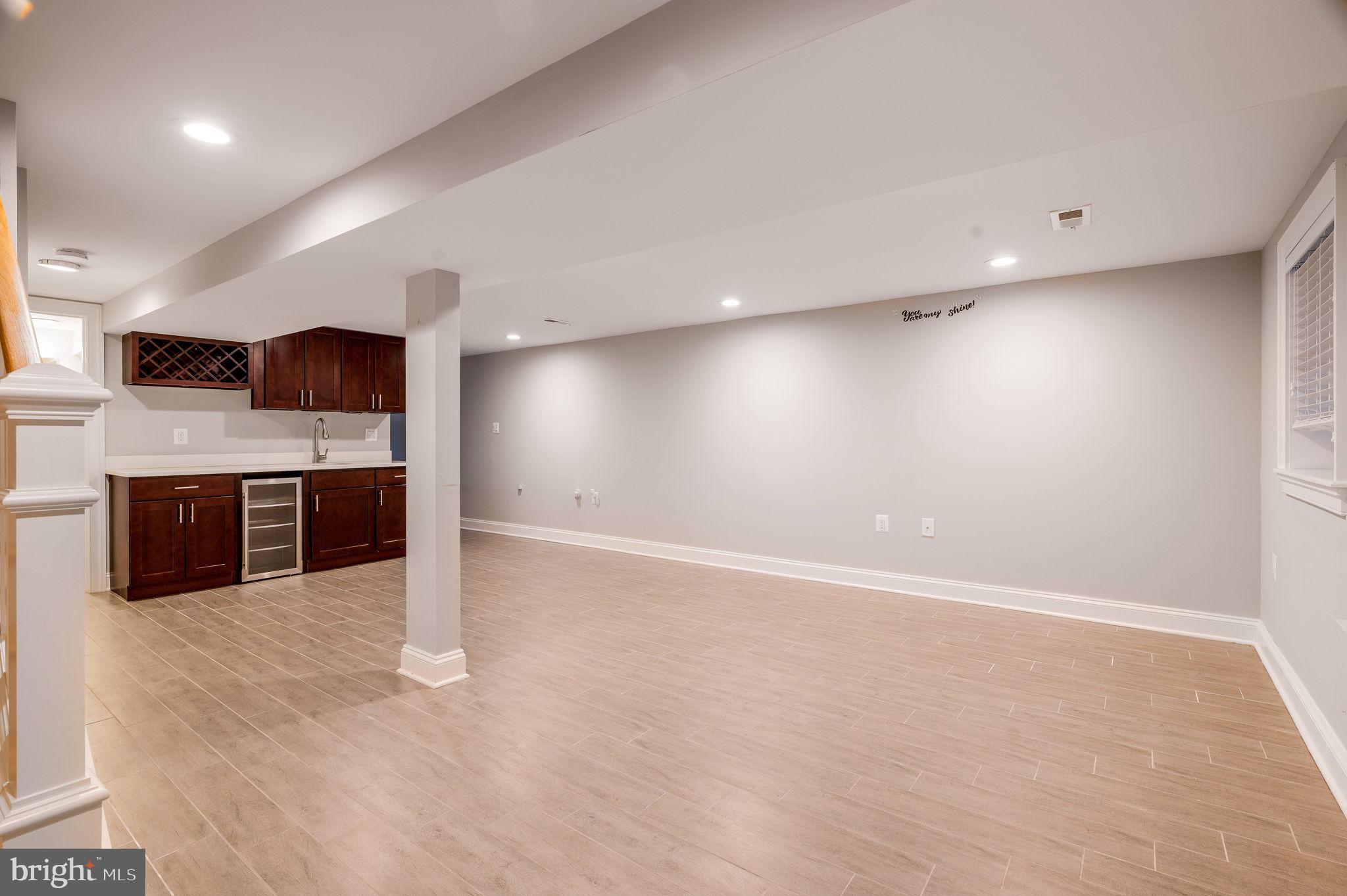 221 Longfellow St NW