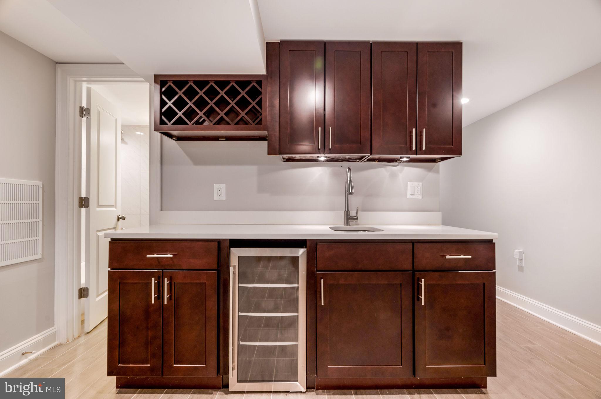 221 Longfellow St NW