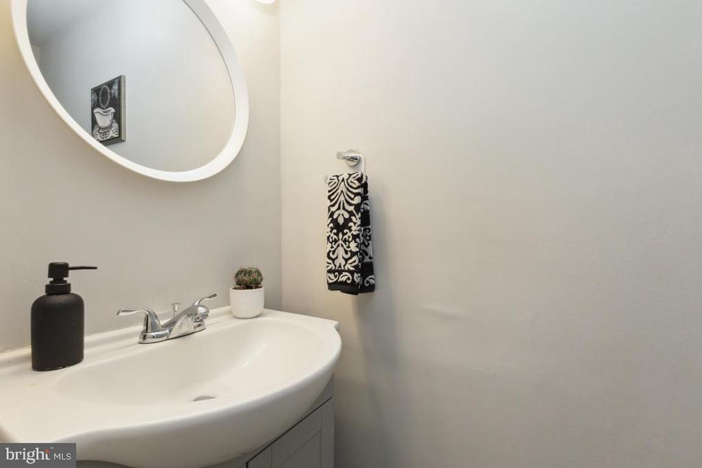 3047 Hawthorne Dr NE #3047