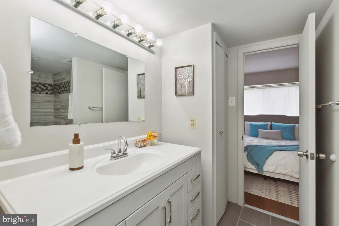 3047 Hawthorne Dr NE #3047