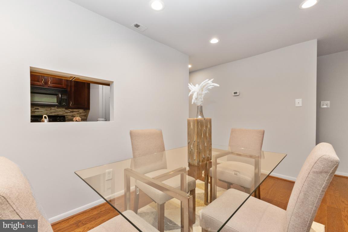 3047 Hawthorne Dr NE #3047