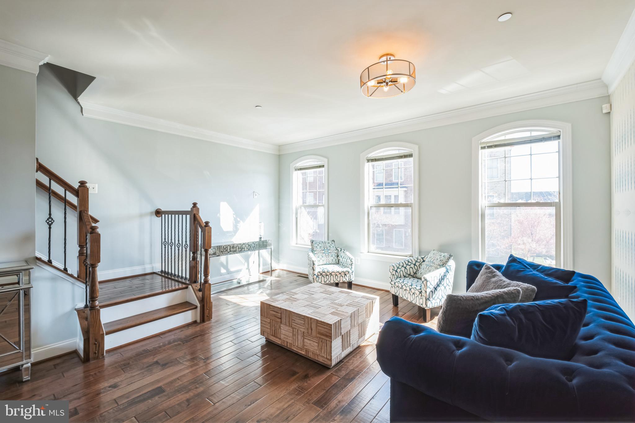 165 CONCORD PLACE NE