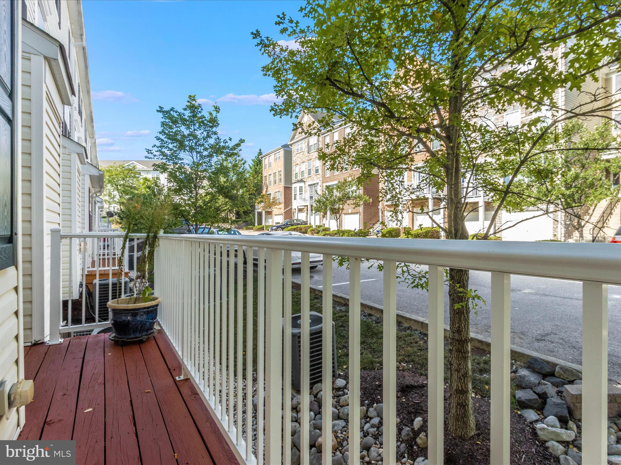 3526 Carriage Walk Ln #37-D