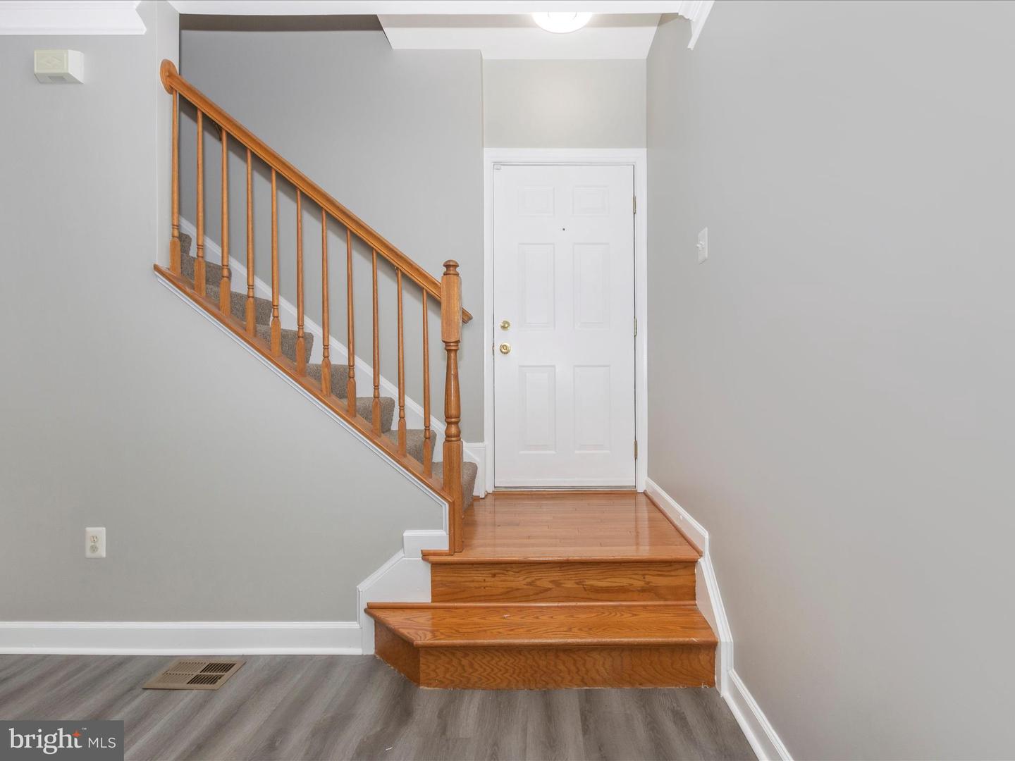 3526 Carriage Walk Ln #37-D