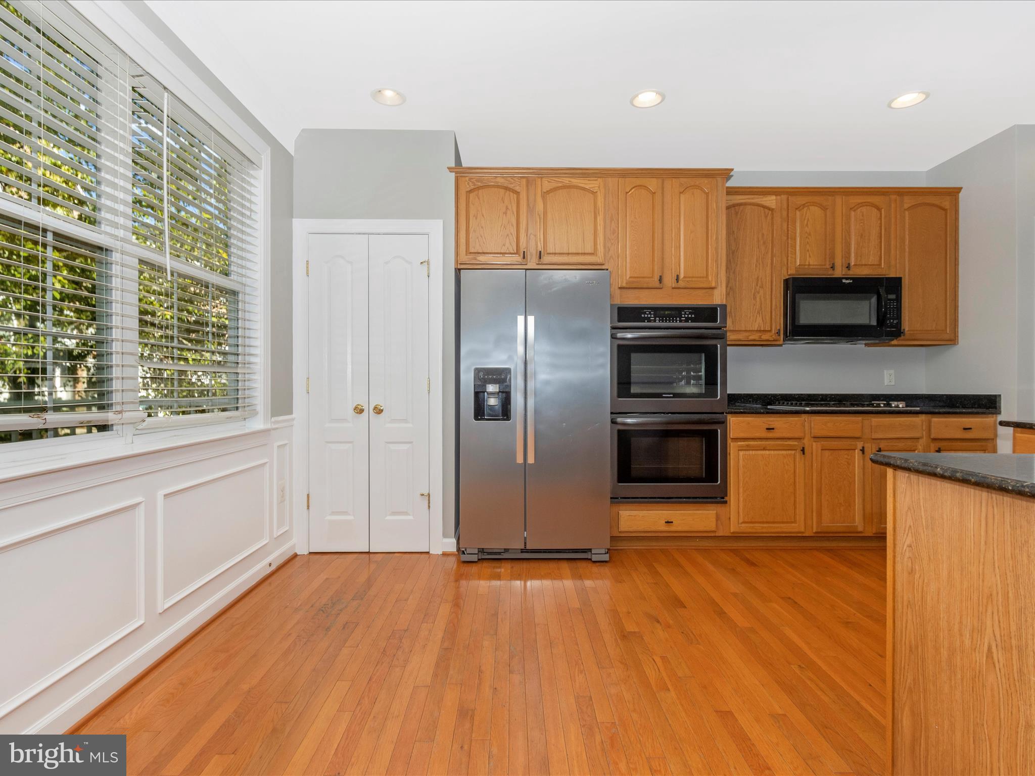 3526 Carriage Walk Ln #37-D