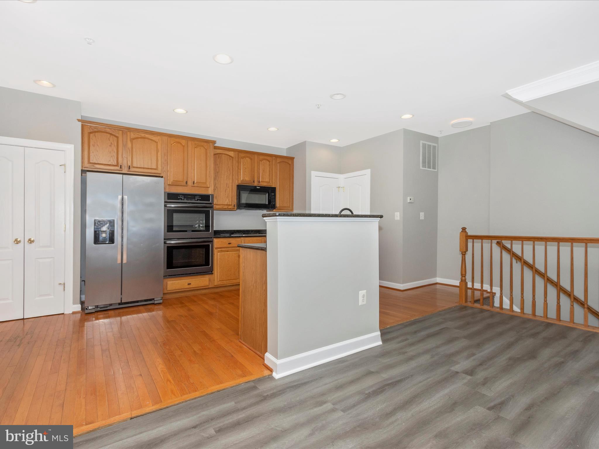 3526 Carriage Walk Ln #37-D