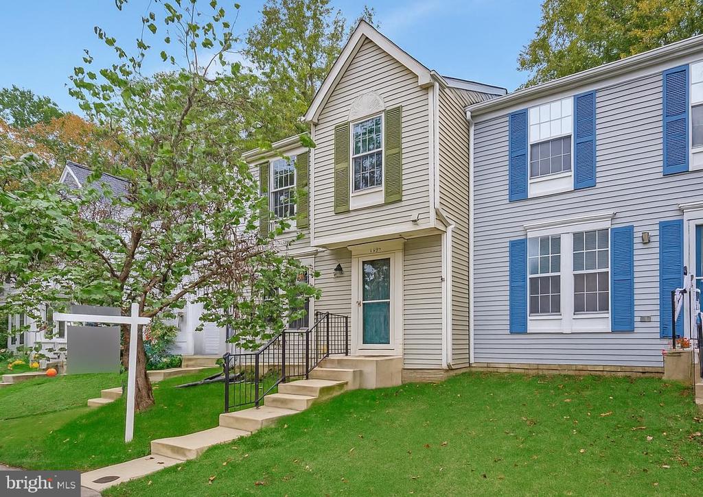 2564 LOG MILL COURT