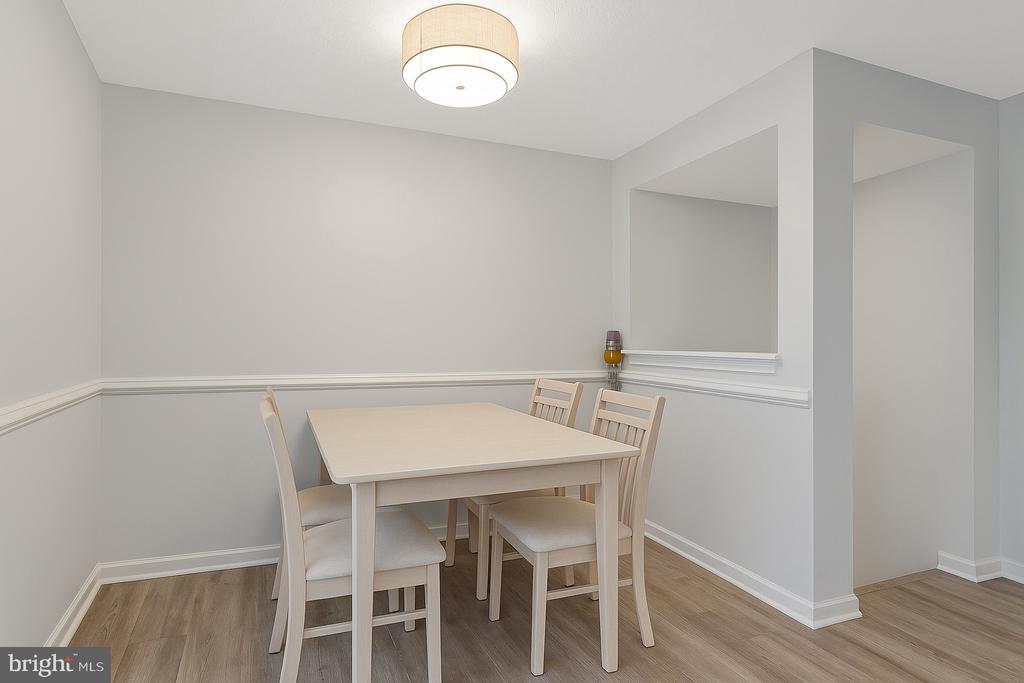 2564 LOG MILL COURT
