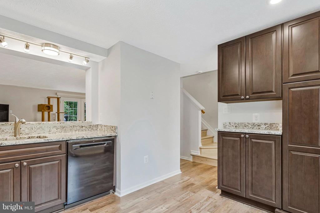 2564 LOG MILL COURT