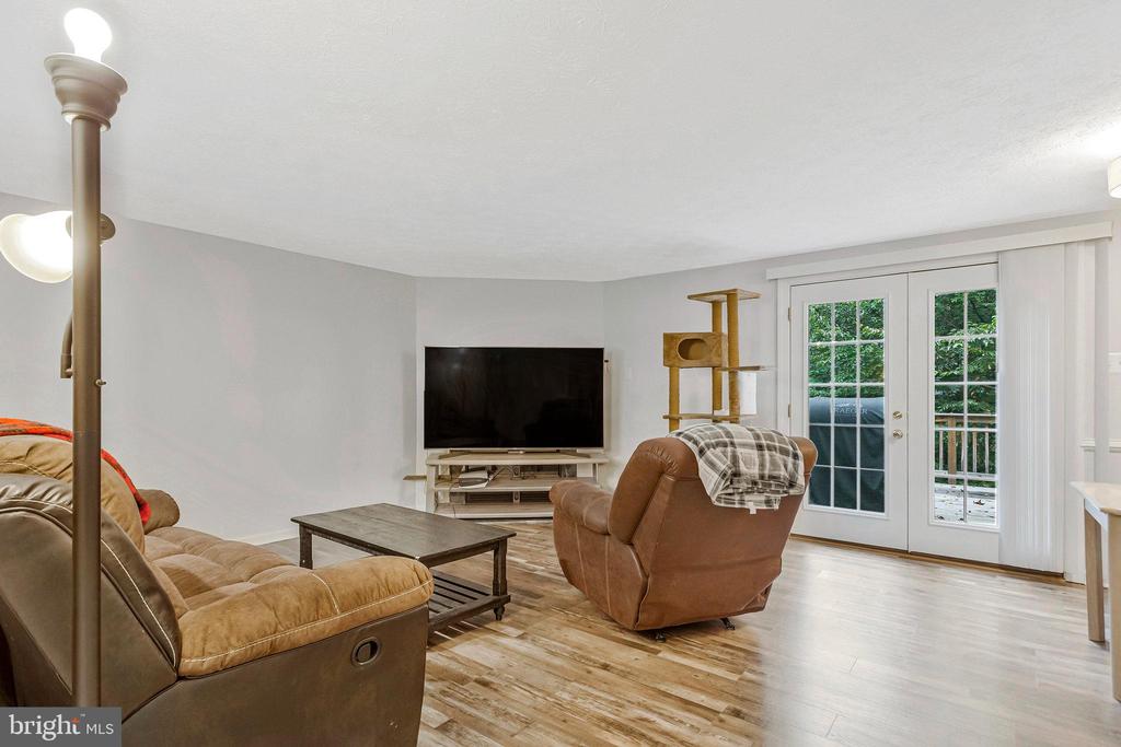 2564 LOG MILL COURT