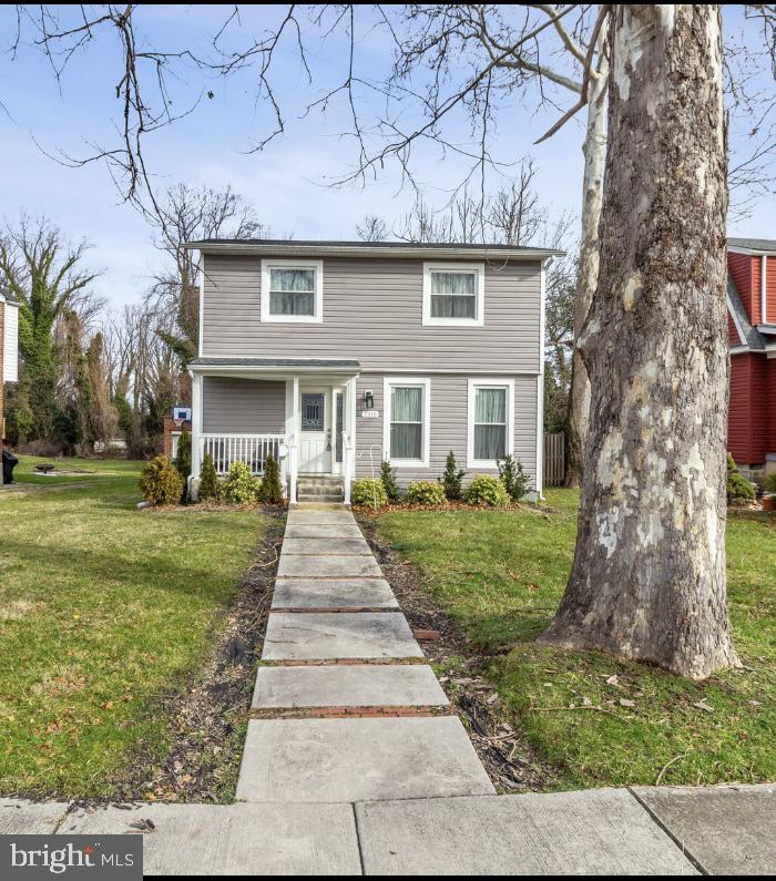 2318 Ivy Ave