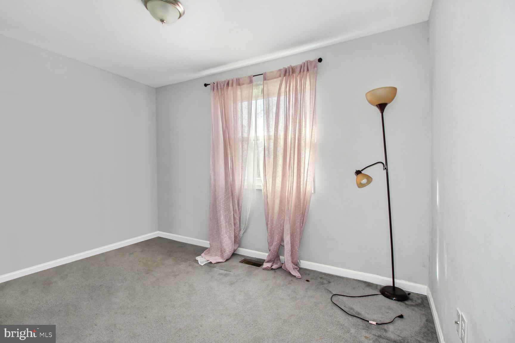 2318 Ivy Ave
