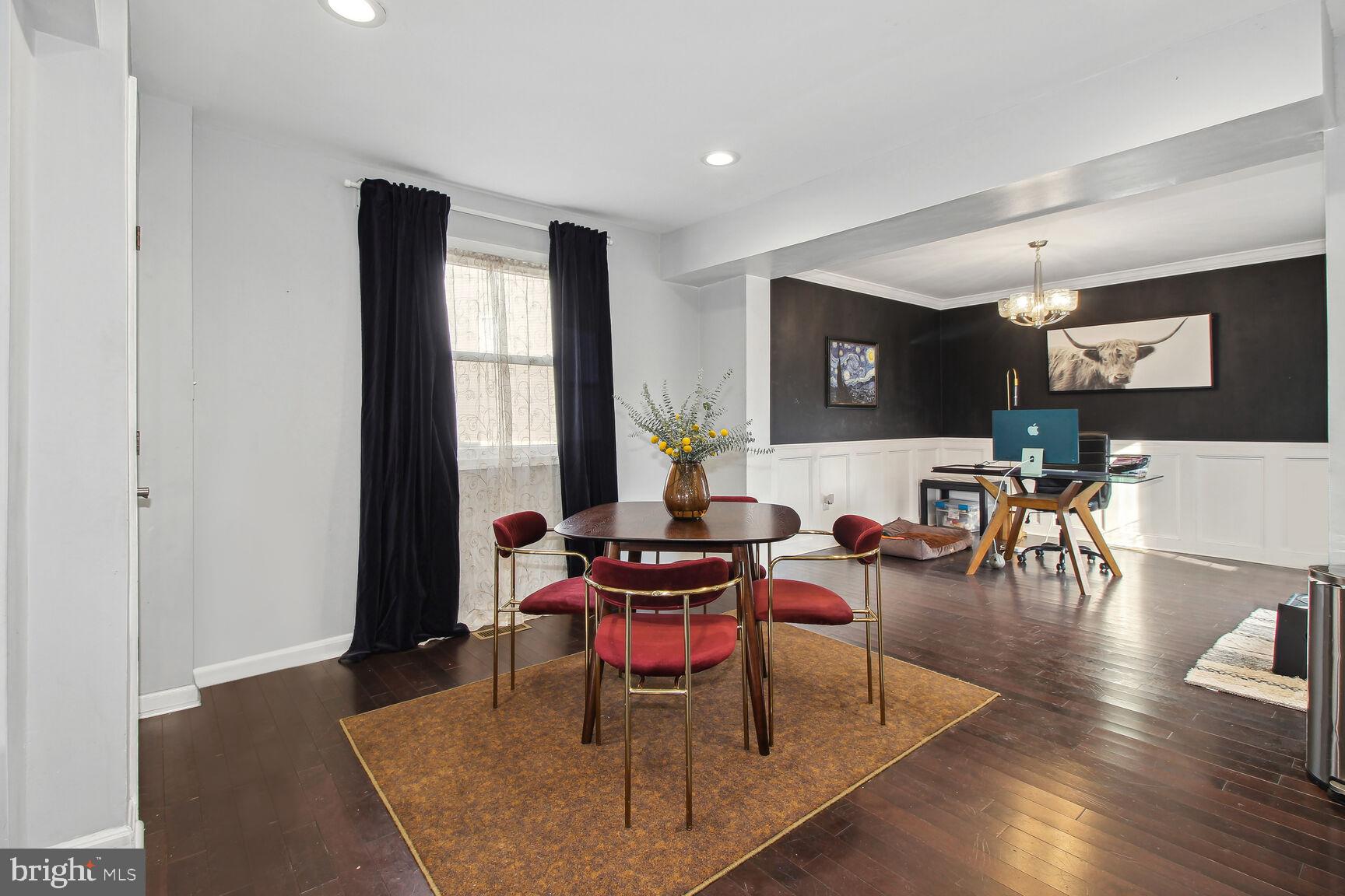2318 Ivy Ave