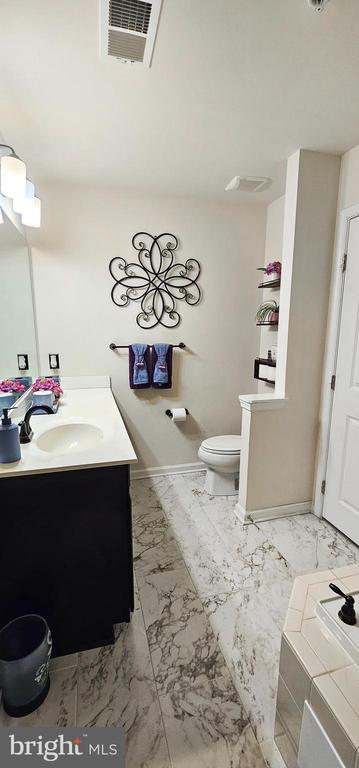 5353 Blue Crab Ln