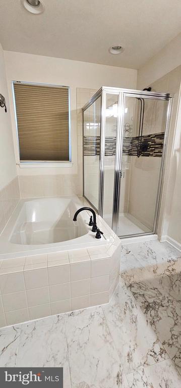 5353 Blue Crab Ln