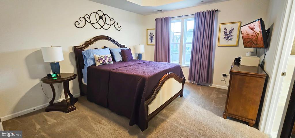5353 Blue Crab Ln