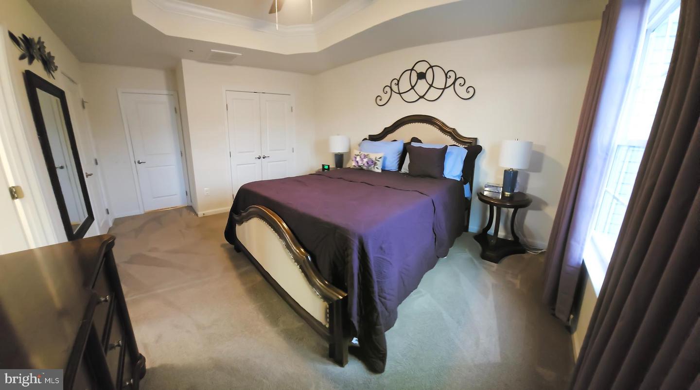 5353 Blue Crab Ln
